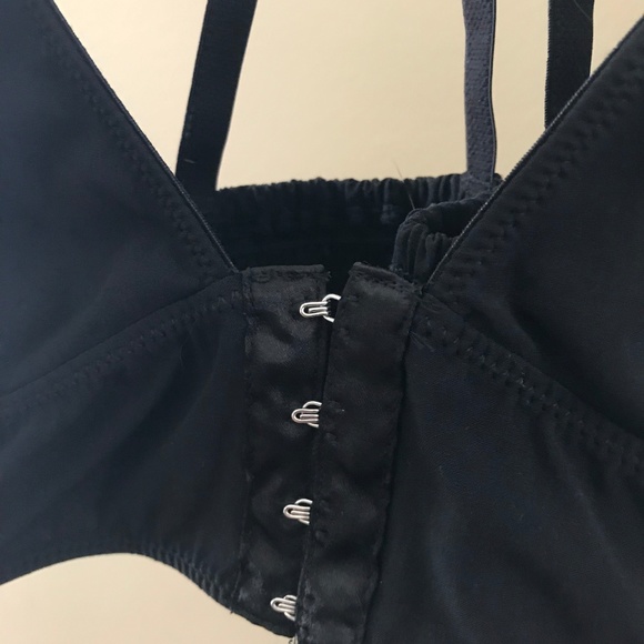 Urban Outfitters Black Strappy Bra Out From Under - Picture 4 of 8